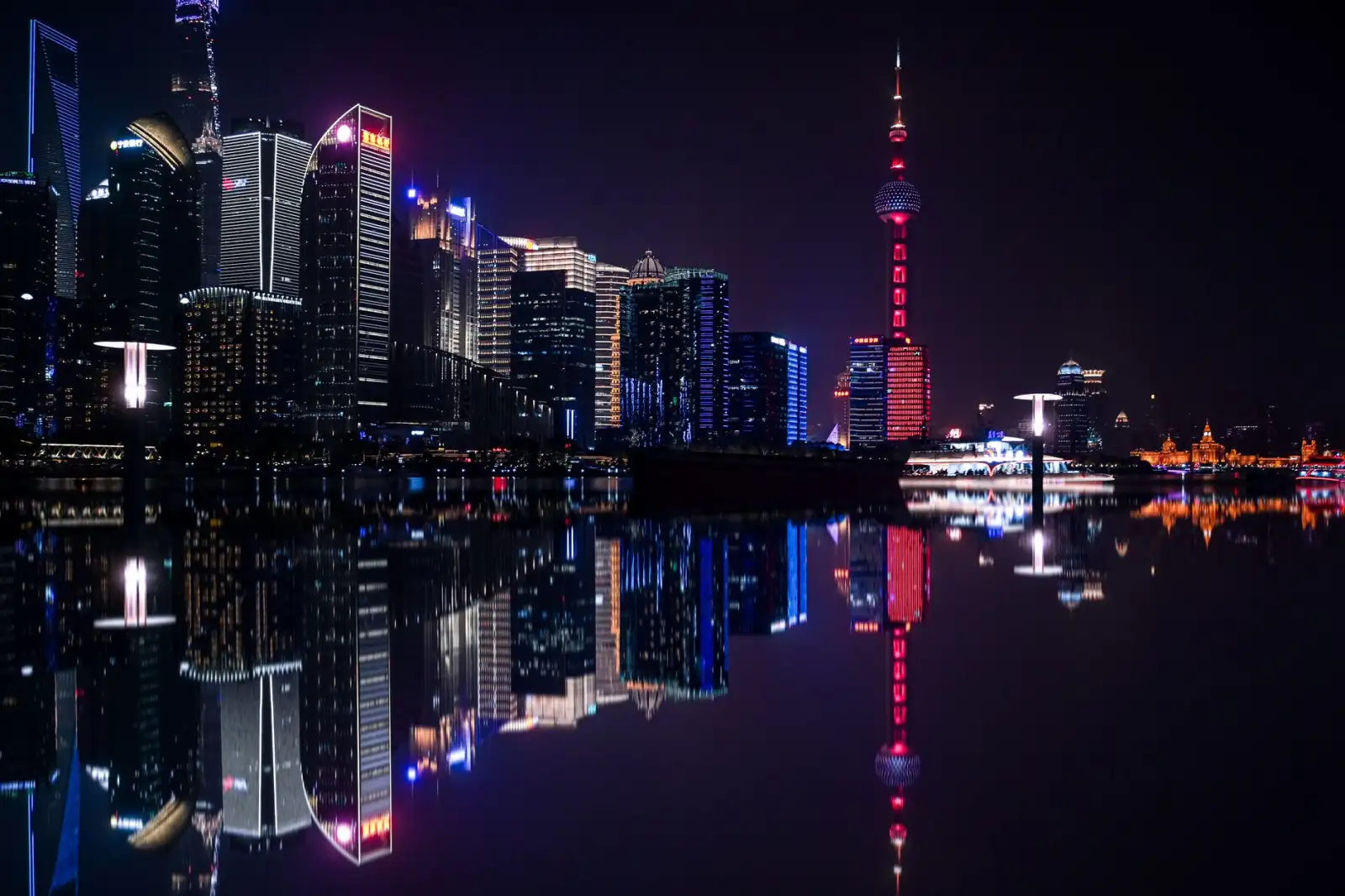 空气净化与水处理系统对比：企业环境治理工程选型要点分析