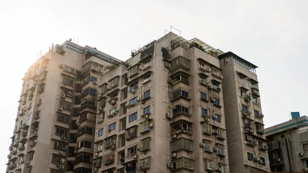 商用反渗透水处理系统核心组件性能对比与维护指南