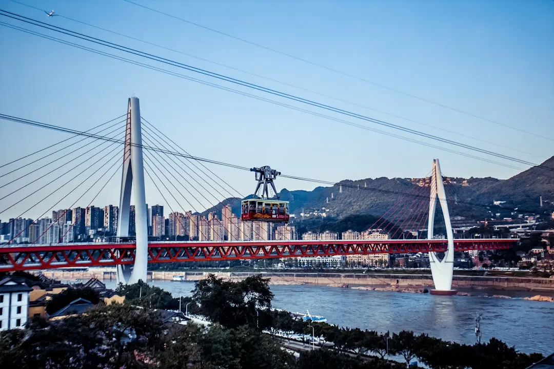 中央空调系统空气净化方案设计与能效优化实践